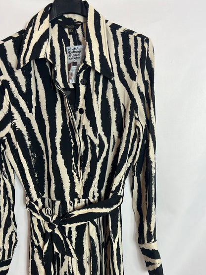 MASSIMO DUTTI. Printed shirt midi dress. Size 36