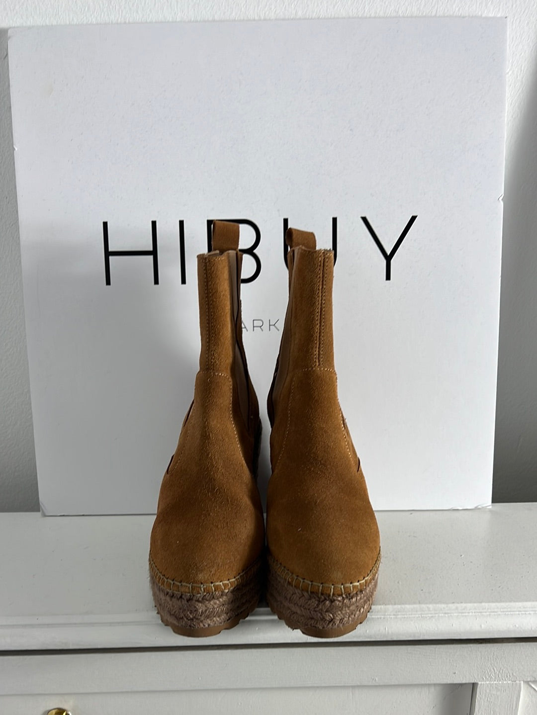 OTRAS. Botines camel suela esparto. T 36