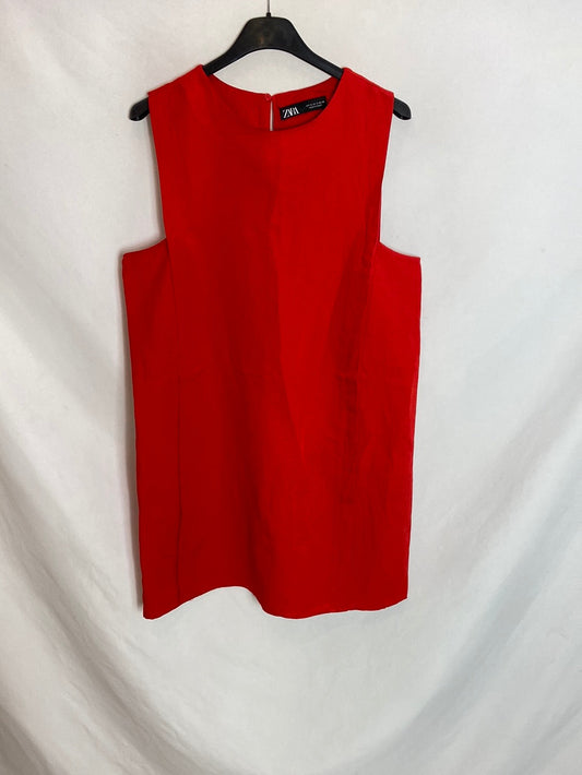 ZARA. Vestido corto rojo T.s