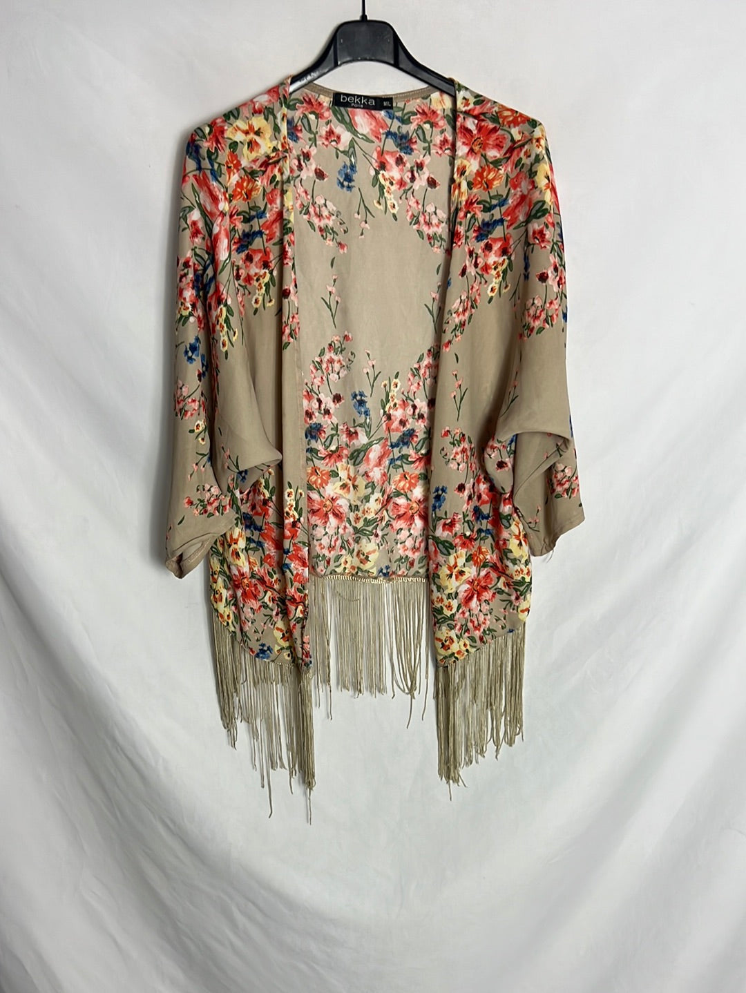 BEKKA. Kimono beige flores. T M/L