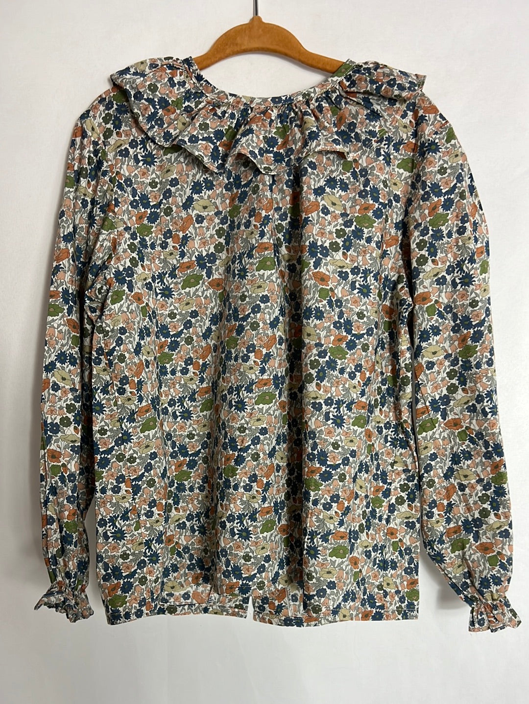 REGINA FOR KIDS. Blusa flores mini tonos azules y marrones. T 6 años