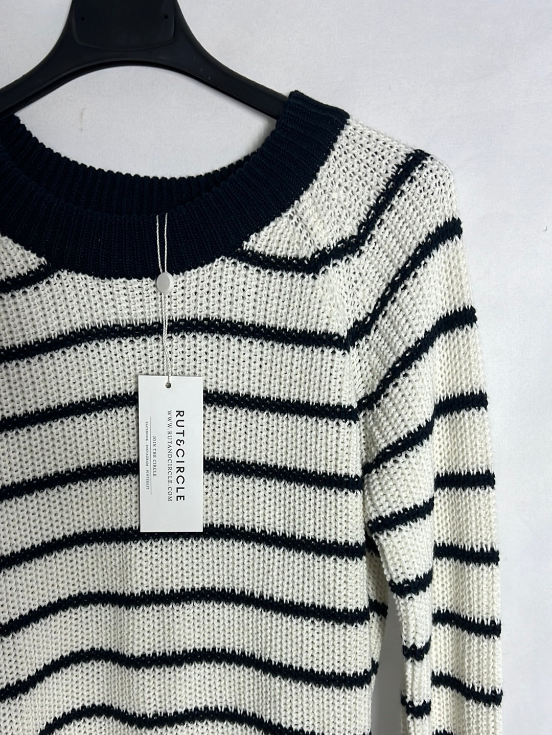 RUTECIRCLE. Jersey blanco rayas azules. T S