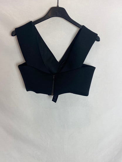 ASOS. Crop top negro cruzadop. T.XS