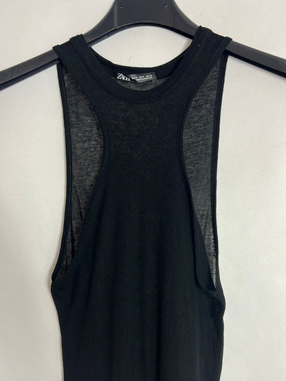 ZARA. Top negro tirantes cuello halter. T S
