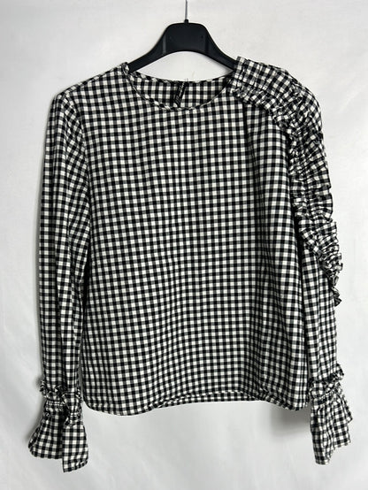 ZARA. Blusa cuadros vichy volante manga. T S