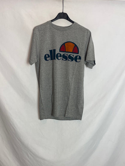 ELLESSE. Camiseta logo gris. T.XS