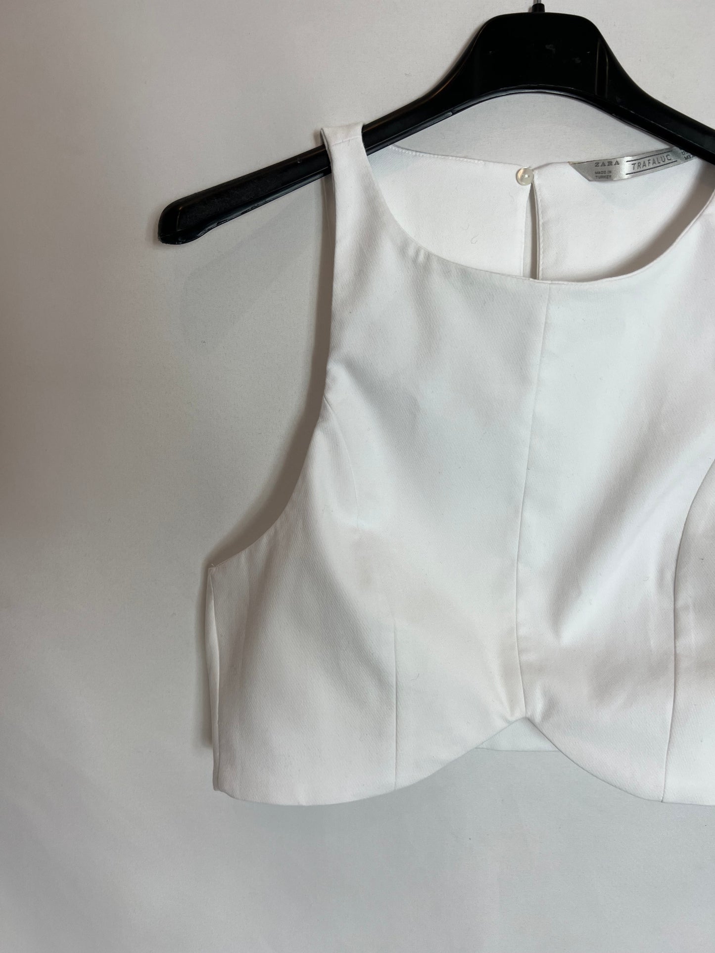 ZARA. Crop top blanco asimétrico. T S