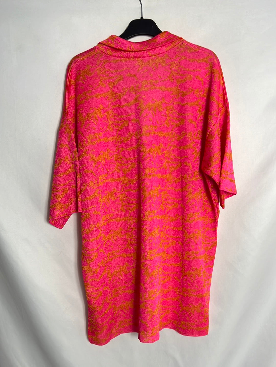 ZARA. Chaqueta manga corta colores fucsia. T S