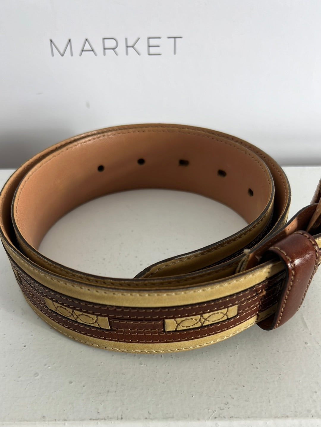 ROBERTO BELLIDO. Cinturón piel  bicolor. T 85