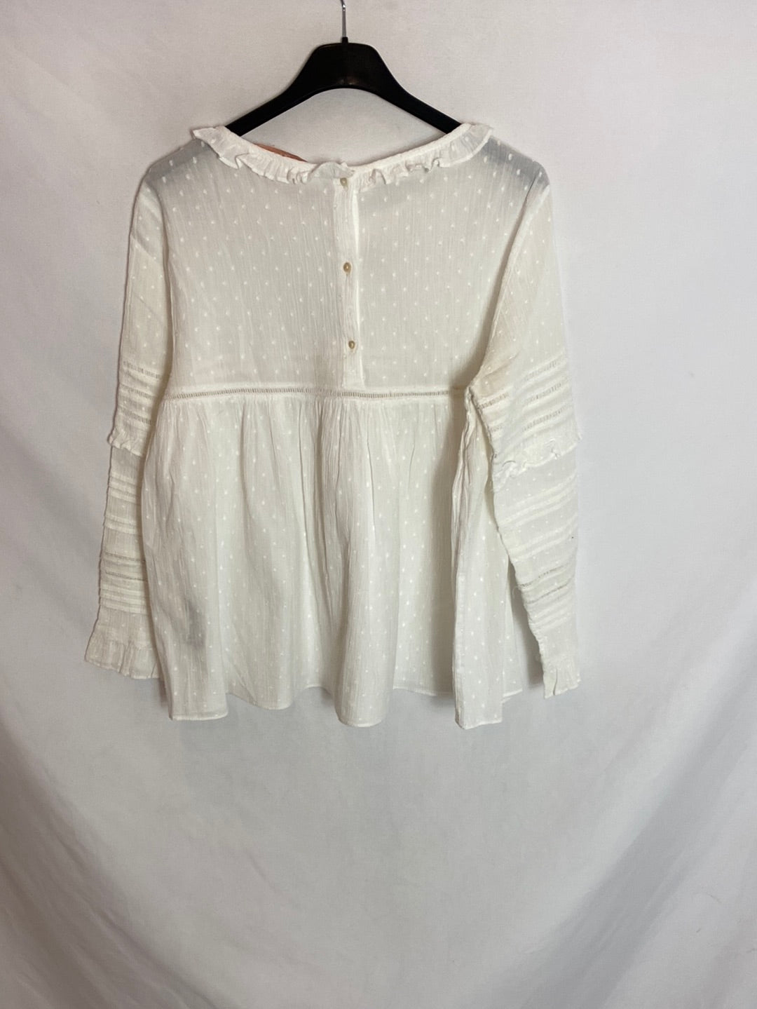 ZARA. White plumeti blouse Tm