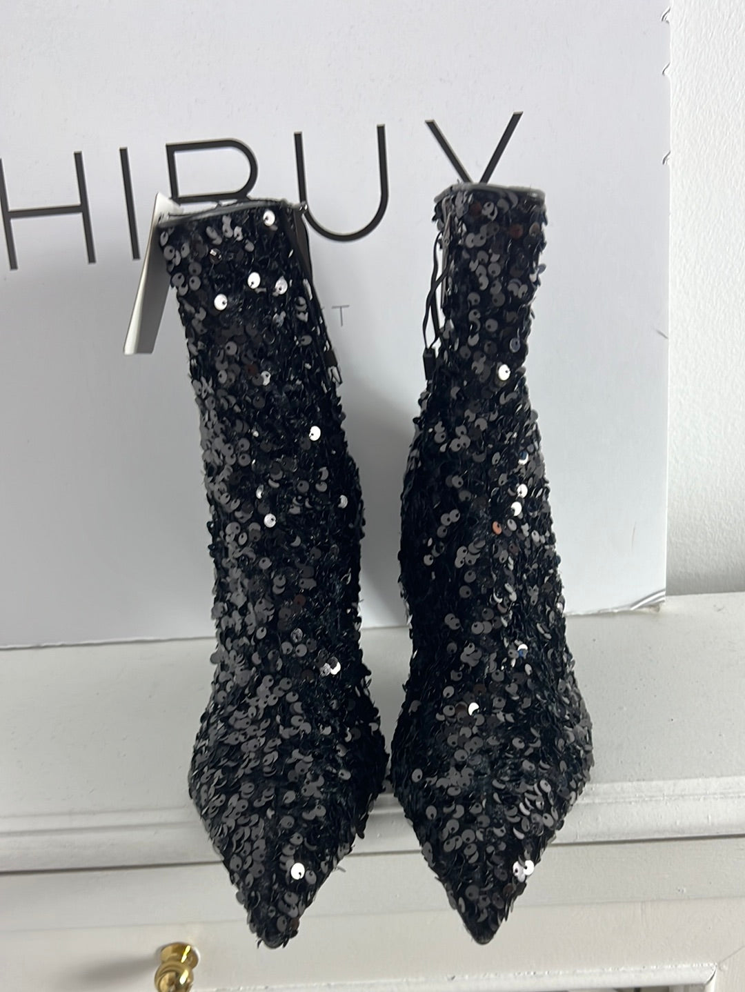 ZARA. Botines negro lentejuelas. T 39