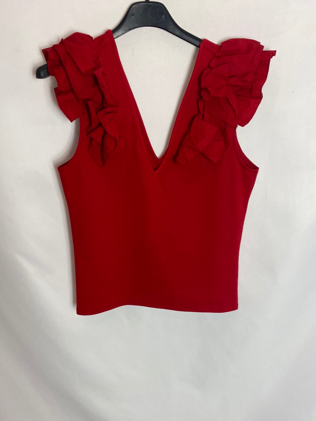 ZARA. Red ruffled top. Ts