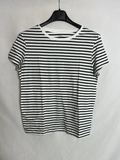 KIABI. Camiseta rayas blancas y azules. T M