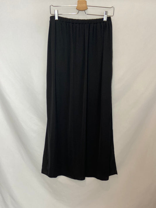 ZARA. Black satin skirt, size XS