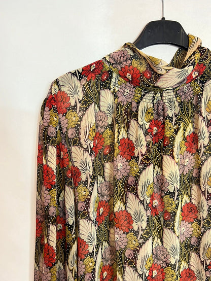 TOPSHOP. Blusa semitransparente apertura espalda. T 36