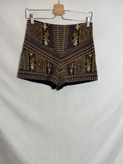 ZARA.Shorts bordados T.S