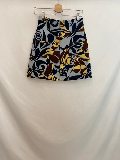 ZARA. Falda corta estampada T.S