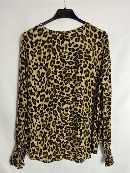 H&M . Blusa fluida animal print. T 36