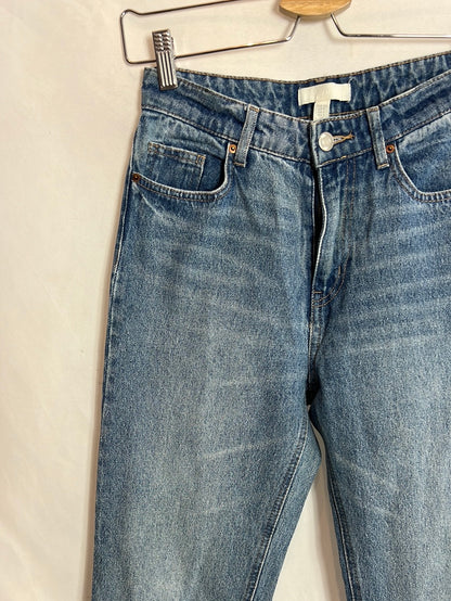 H&amp;M. Denim trousers with a 34-inch opening