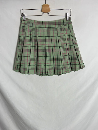 STARDIVARIUS. Green plaid skirt. TM