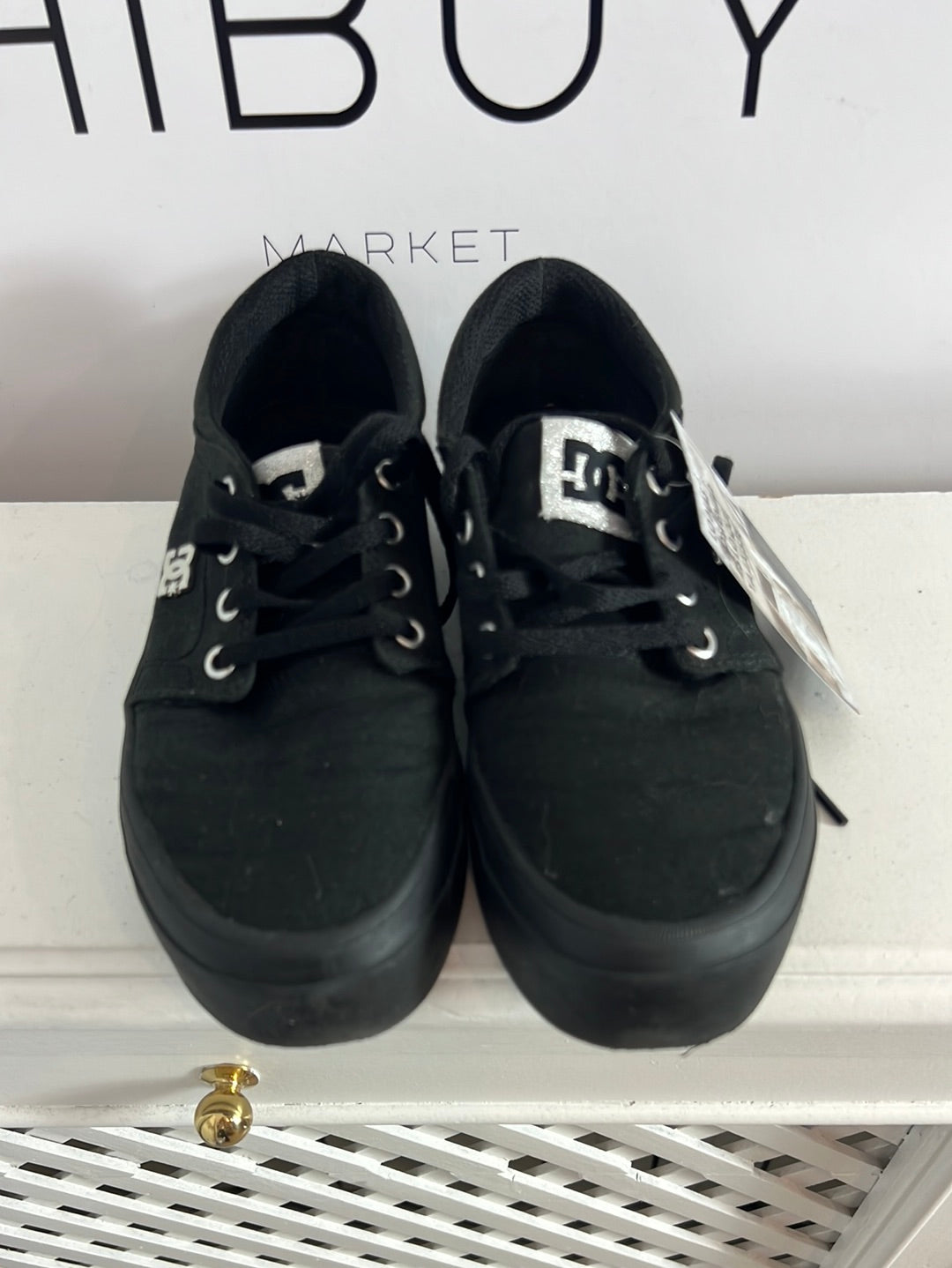 DC. Zapatillas clásicas negras. T 36