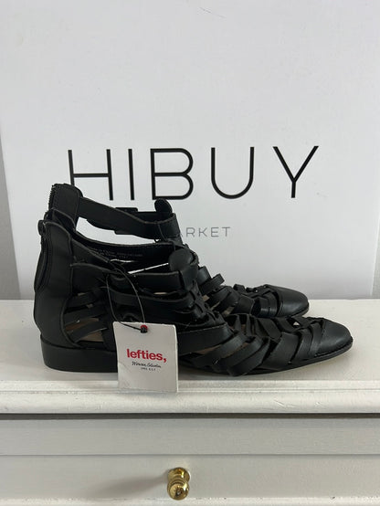 LEFTIES. Black jelly shoes size 38