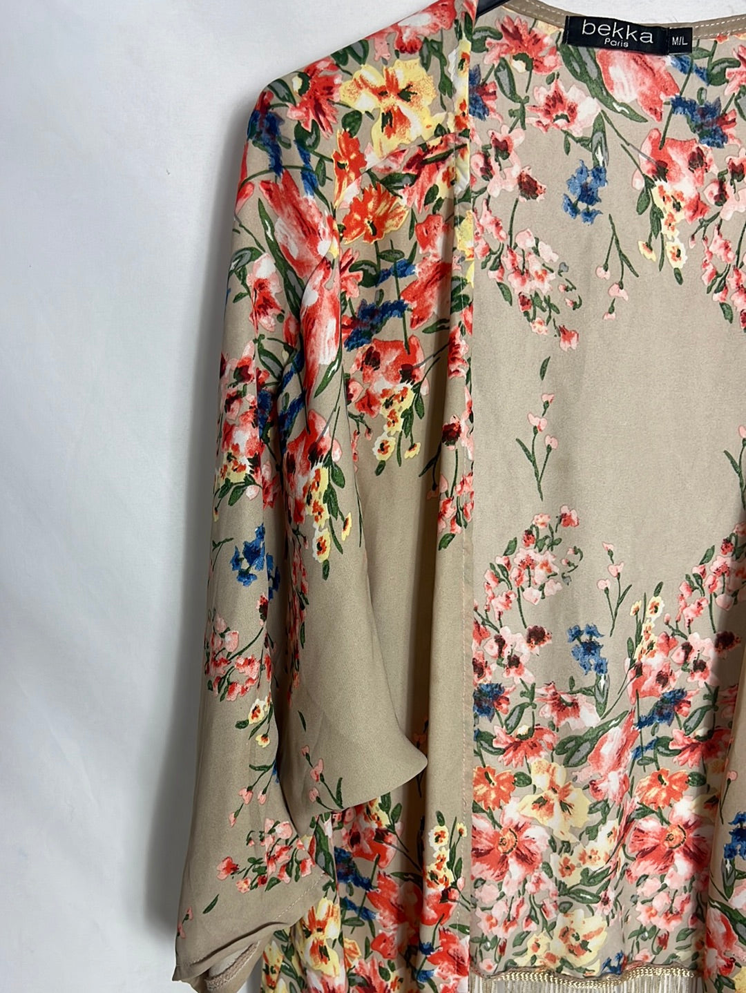 BEKKA. Kimono beige flores. T M/L