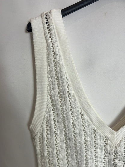 ZARA. Crop top blanco hilo. T M