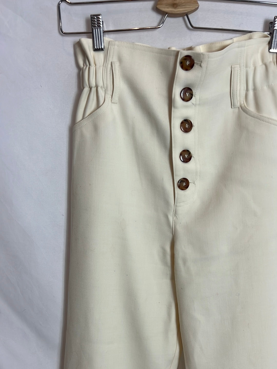 SEZANE. White button-down trousers size 36