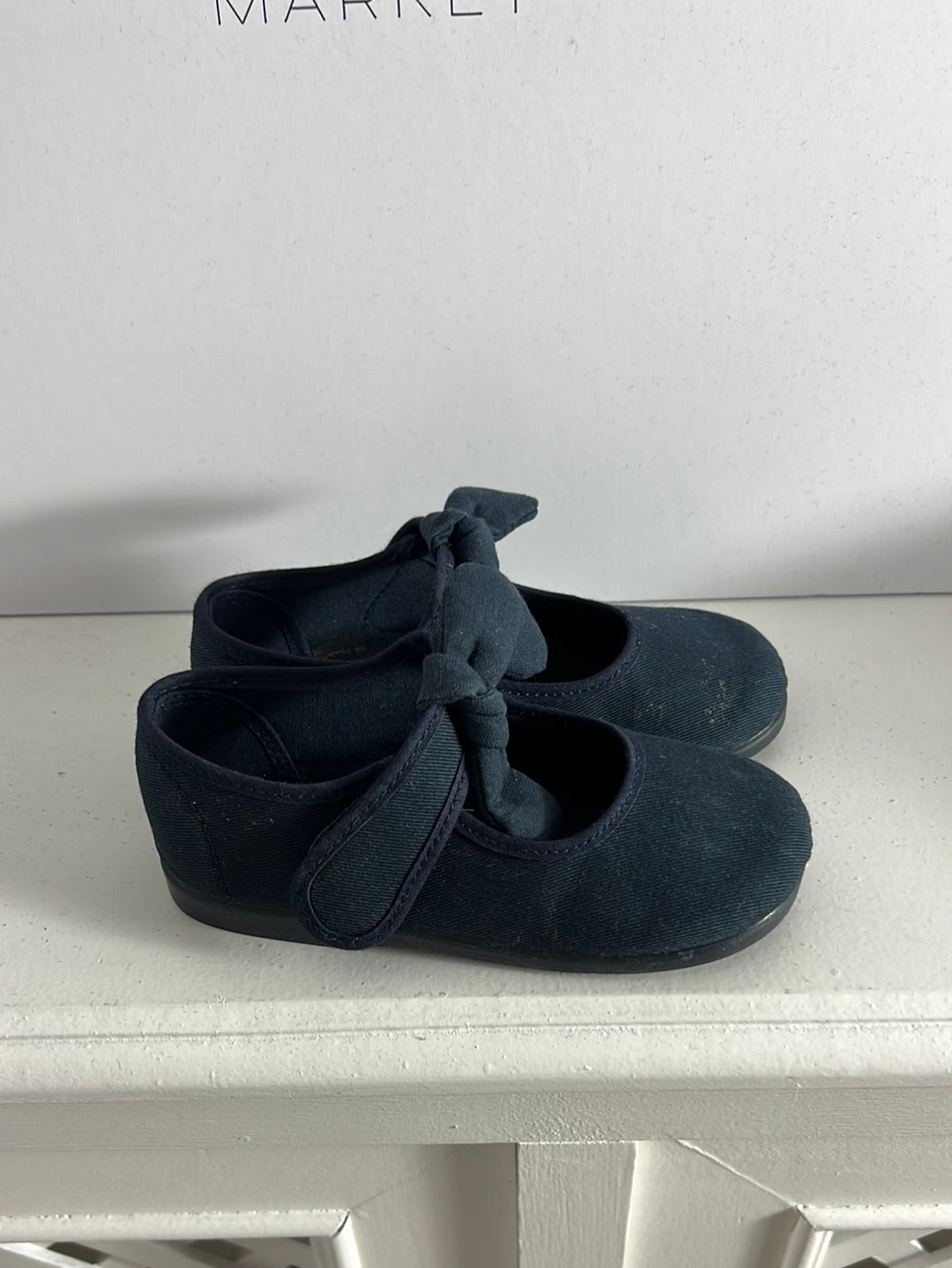 PISAMONAS. Blue bow-knot Mary Janes. Size 25