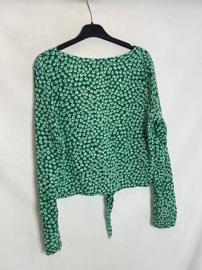 H&M. Blusa verde de flores T.S