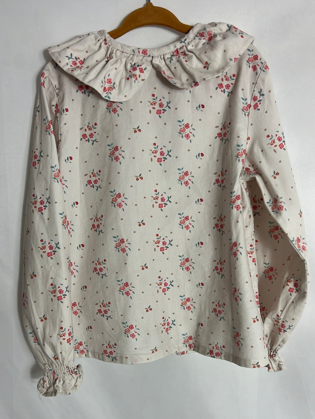 CLOVET PETIT. Light pink floral blouse. Size 6 years