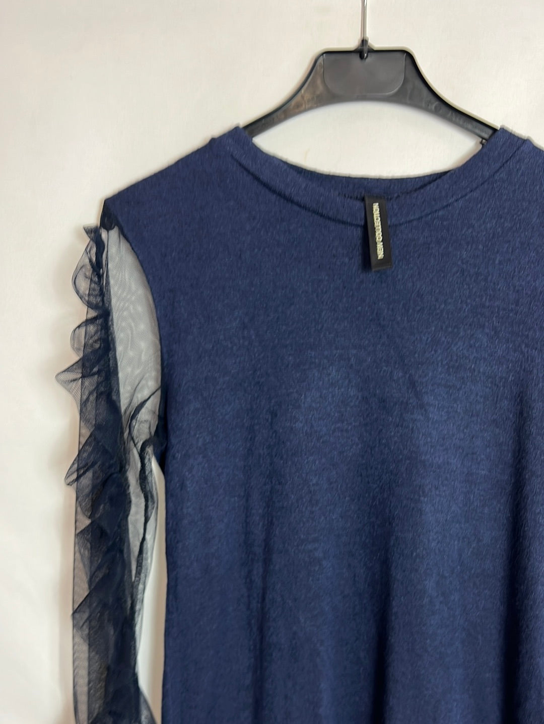 NEW COLLECTION. Blue tulle sleeve sweater. T.S.