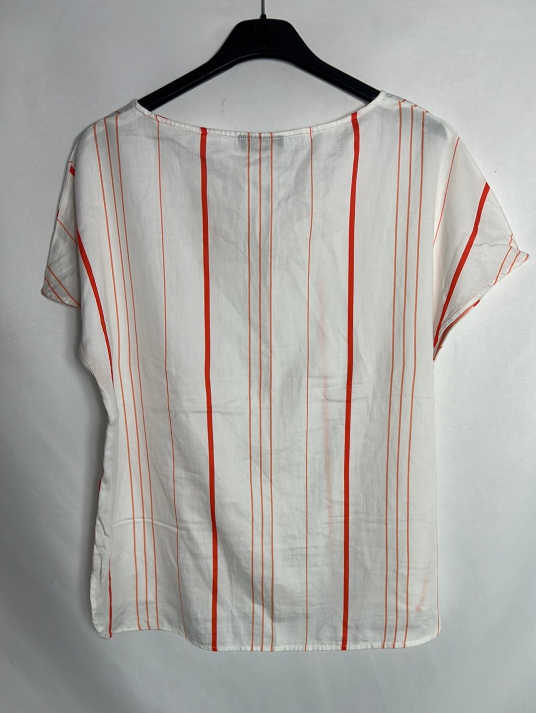 ZENDRA. Top blanco  rayas naranjas. T 42