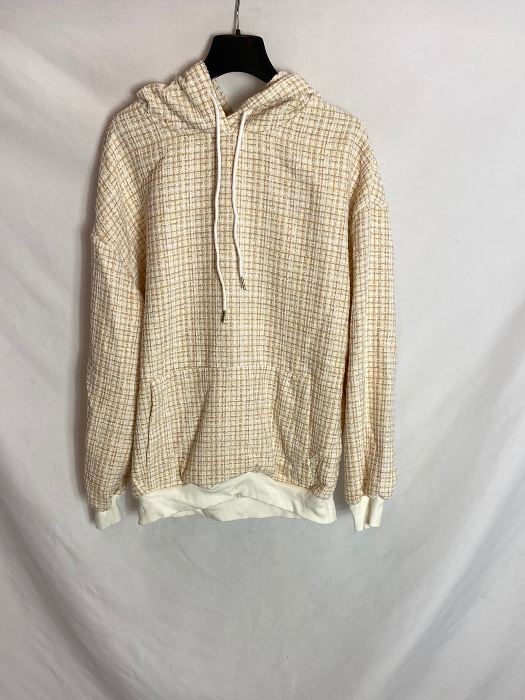 SHEIN. Sudadera estampada textura. T.S