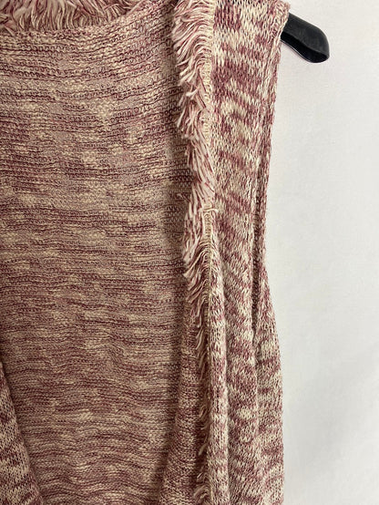 OTRAS. Chaleco punto con flecos. T.U