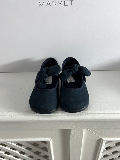 PISAMONAS. Blue bow-knot Mary Janes. Size 25
