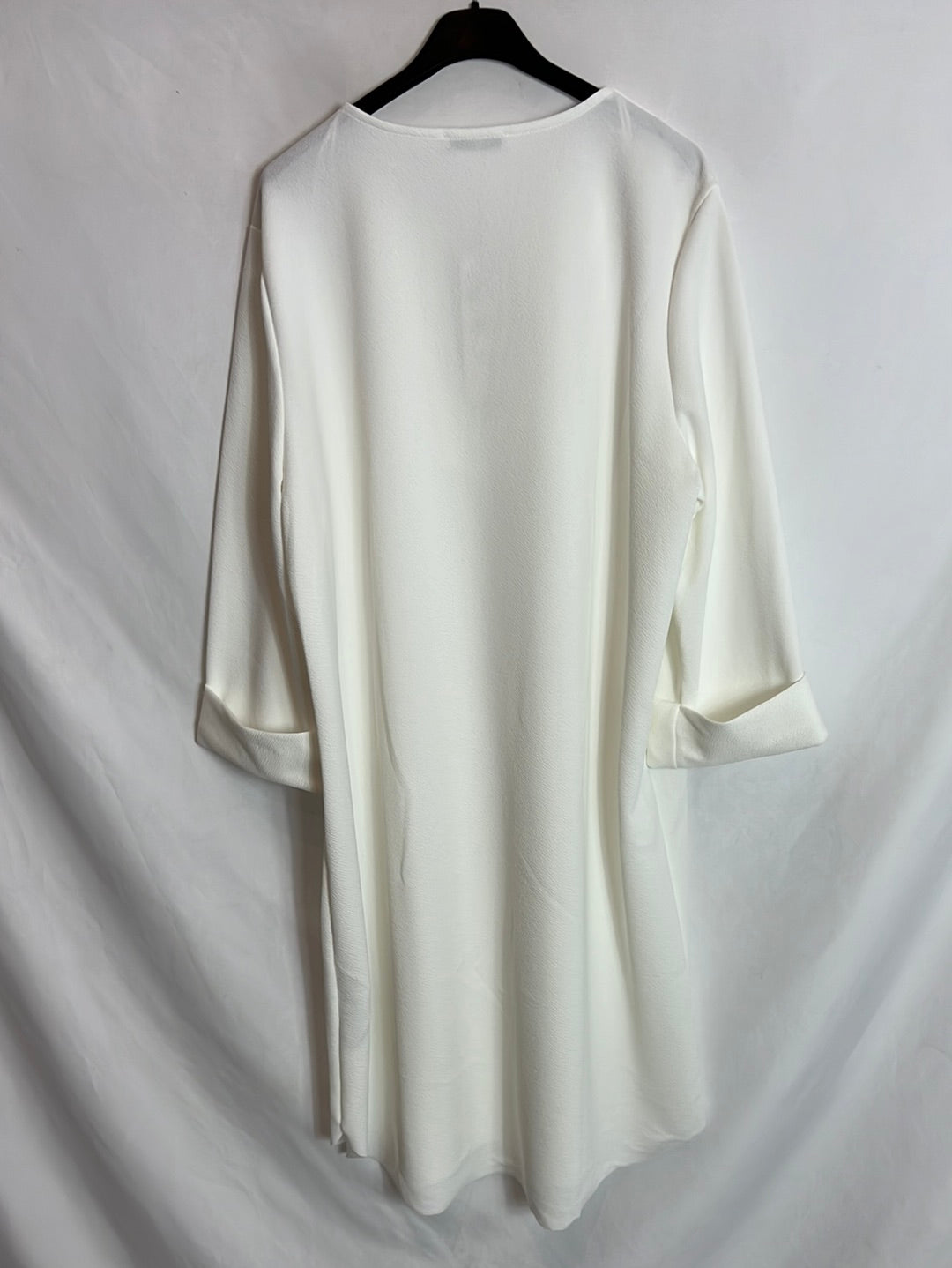 ZARA. Vestido blanco textura. T XL
