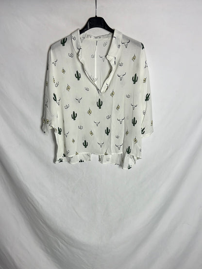 MANGO. Blusa blanca manga corta dibujos. T M