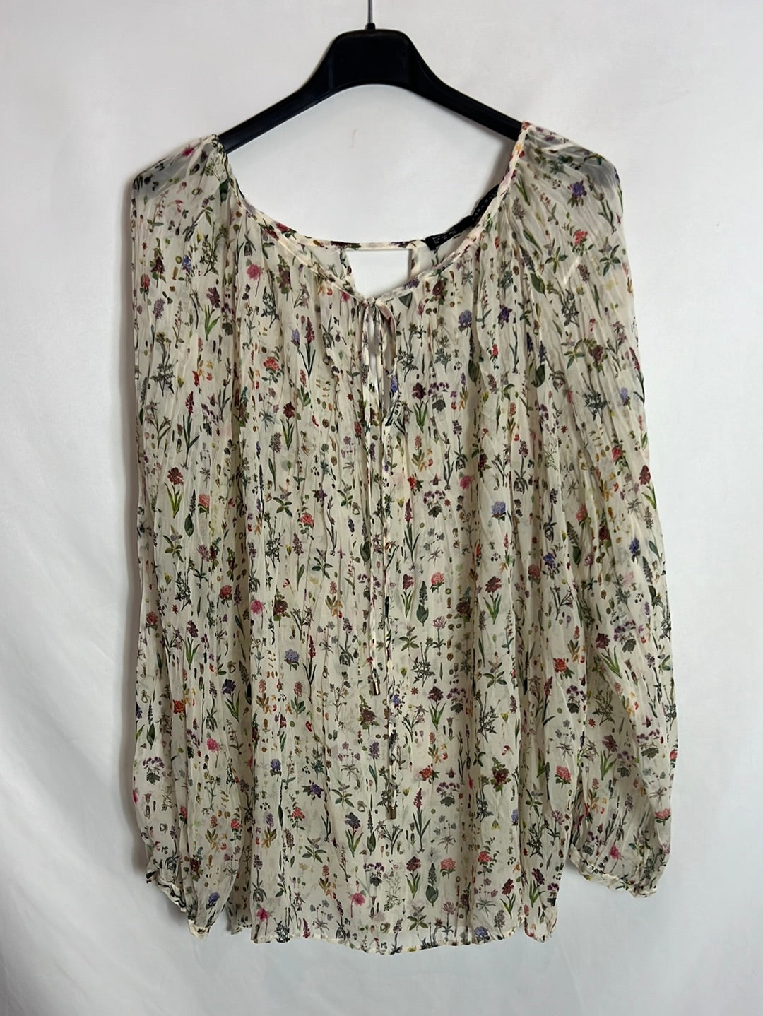 ZARA Flowy semi-sheer beige floral blouse. Size XL