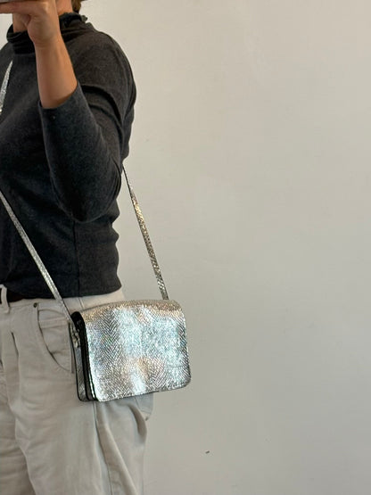 & OTHER STORIES. Bolso plateado textura