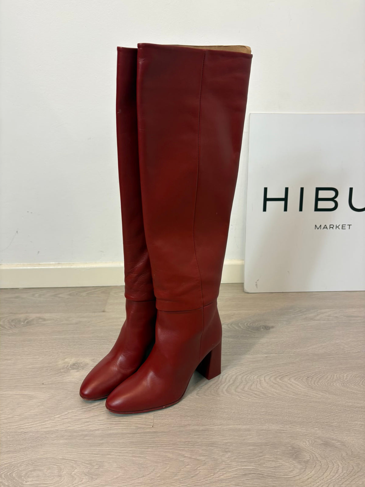 ZARA. Botas altas rojas piel. T 38