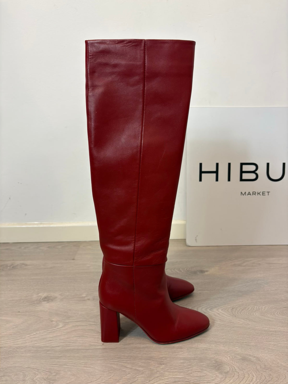 ZARA. Botas altas rojas piel. T 38
