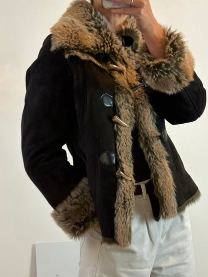 COMME DU VRAI PARIS. Chaqueta negra pelo interior vintage