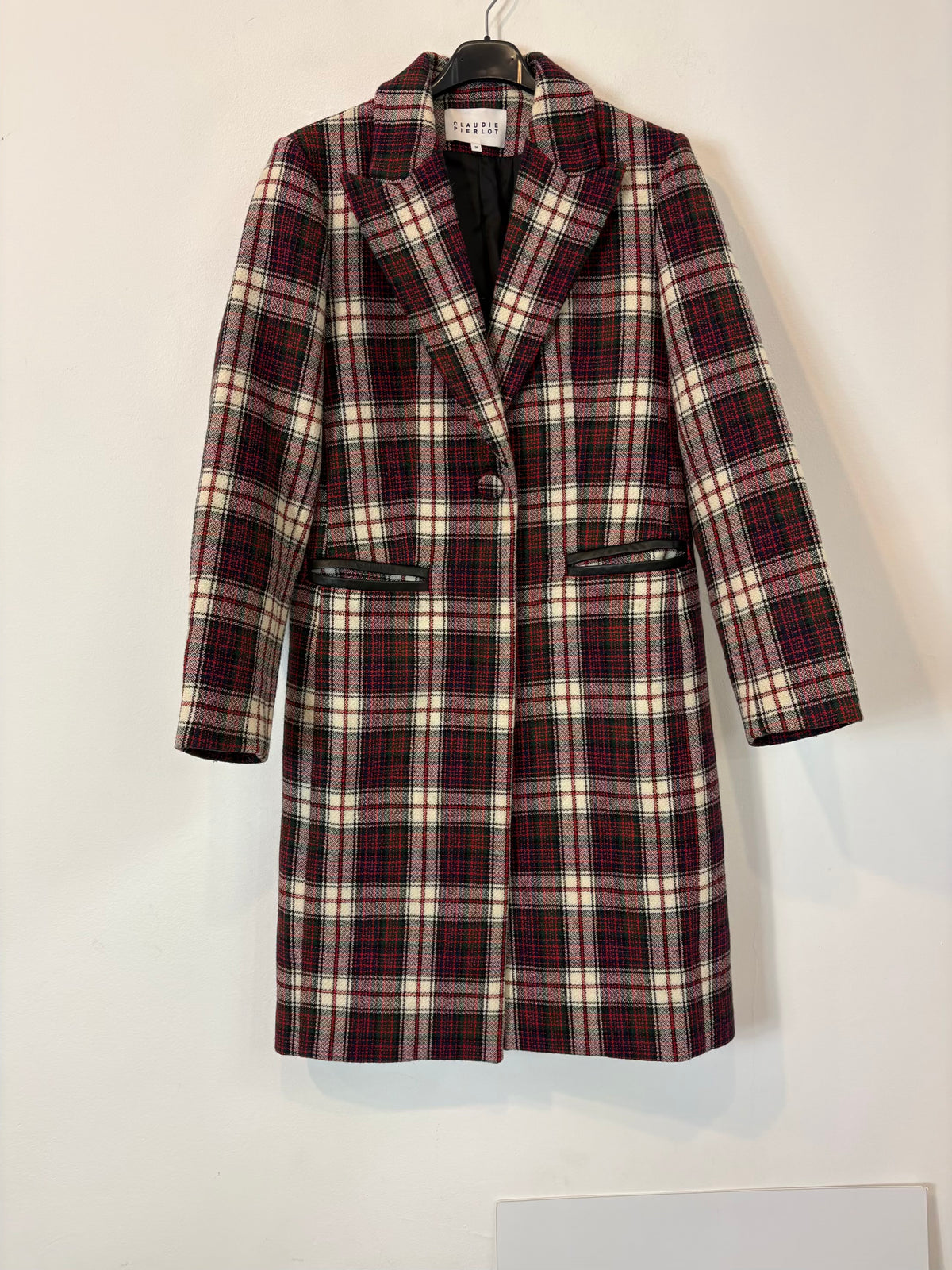 CLAUDIE PIERLOT. Abrigo largo alna cuadros