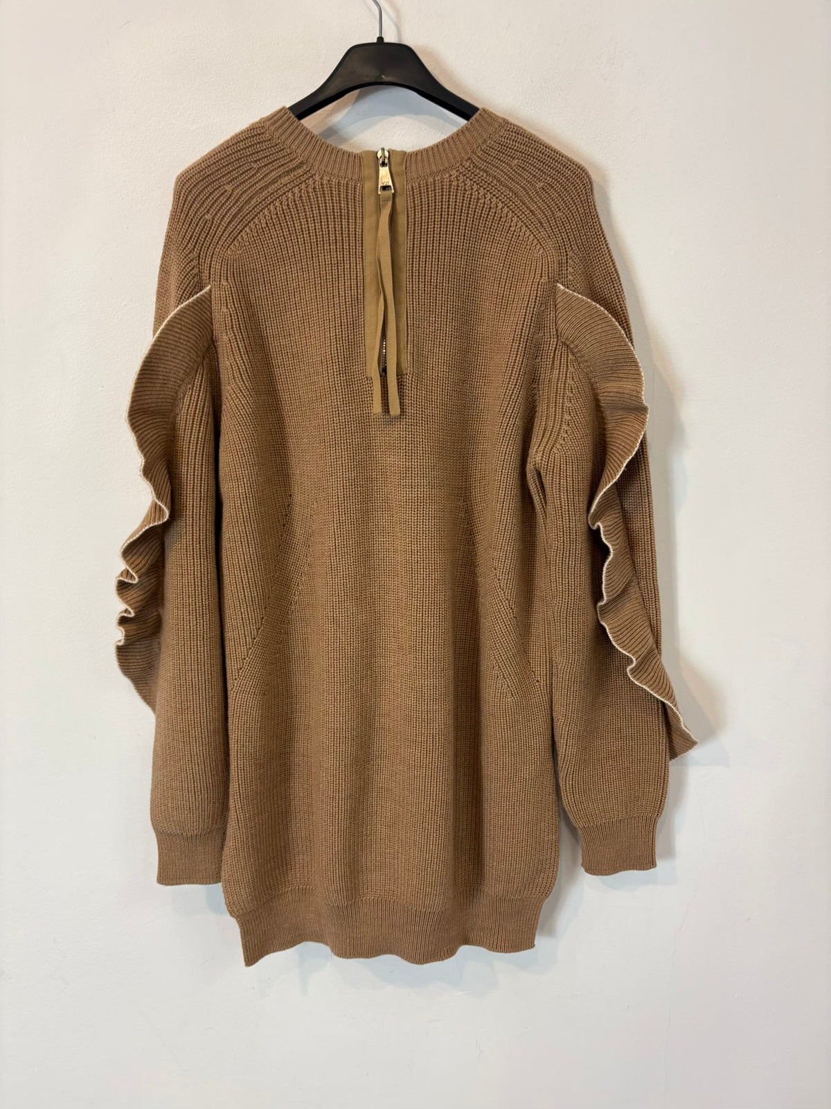 Nº 21. Jersey lana  camel detalle mangas