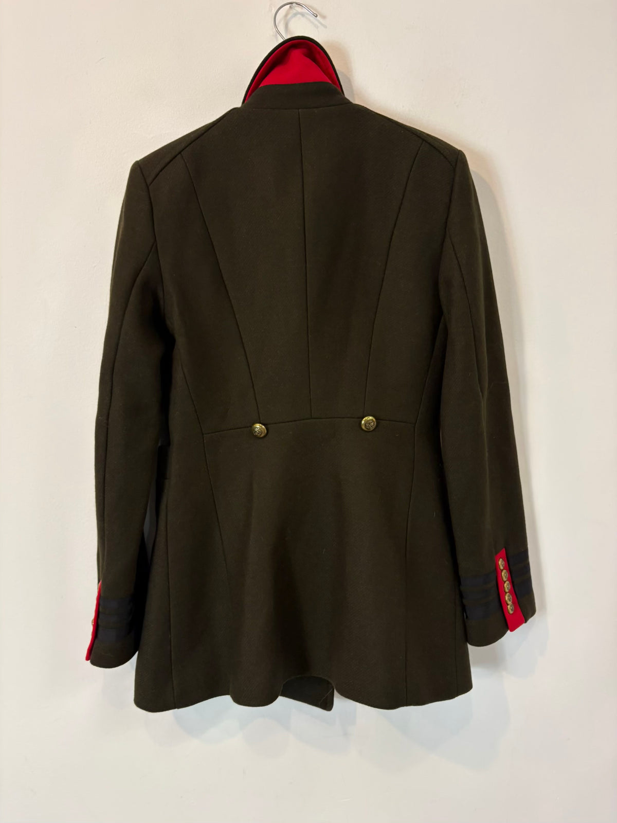 ZARA. Abrigo verde lana estilo militar