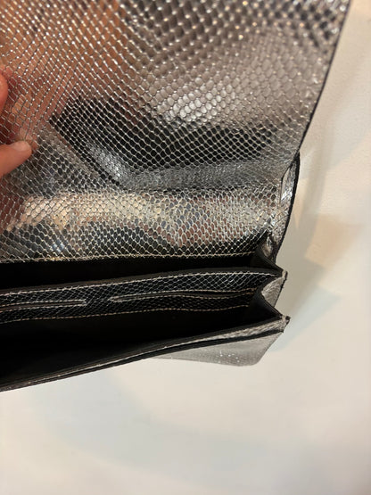 & OTHER STORIES. Bolso plateado textura