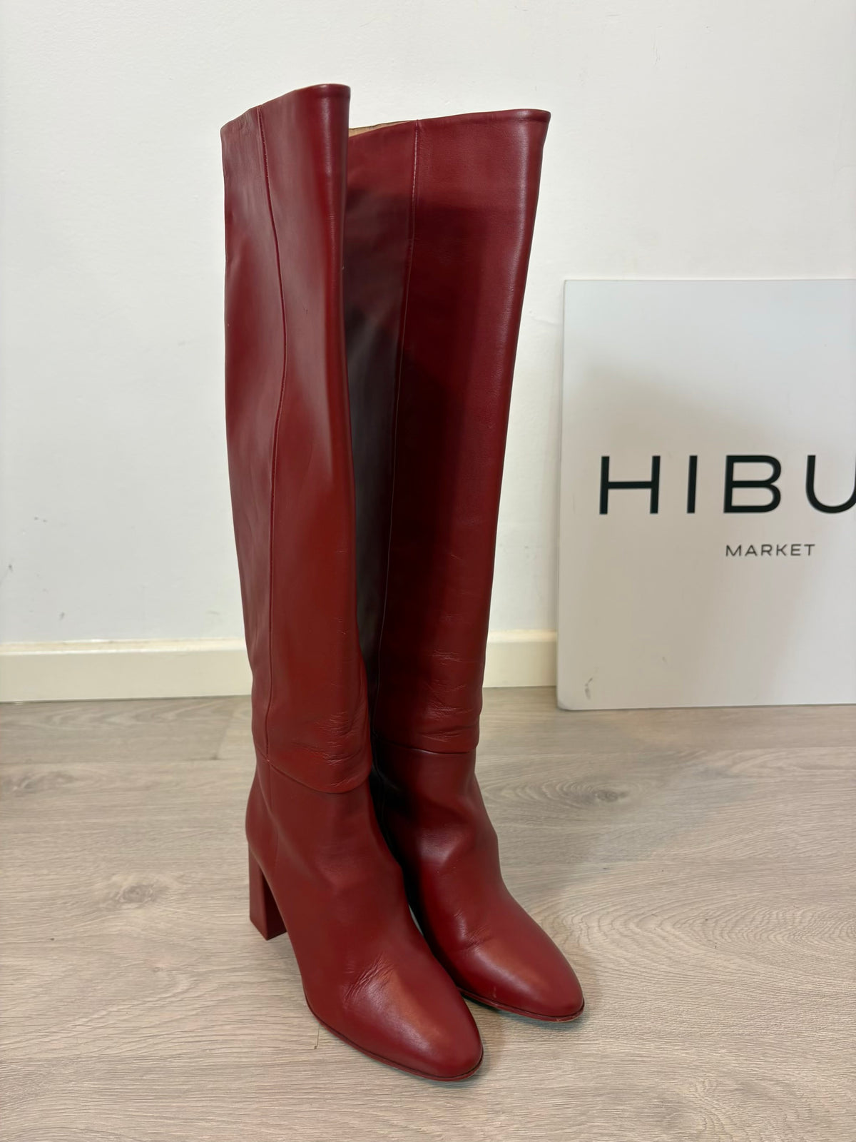 ZARA. Botas altas rojas piel. T 38