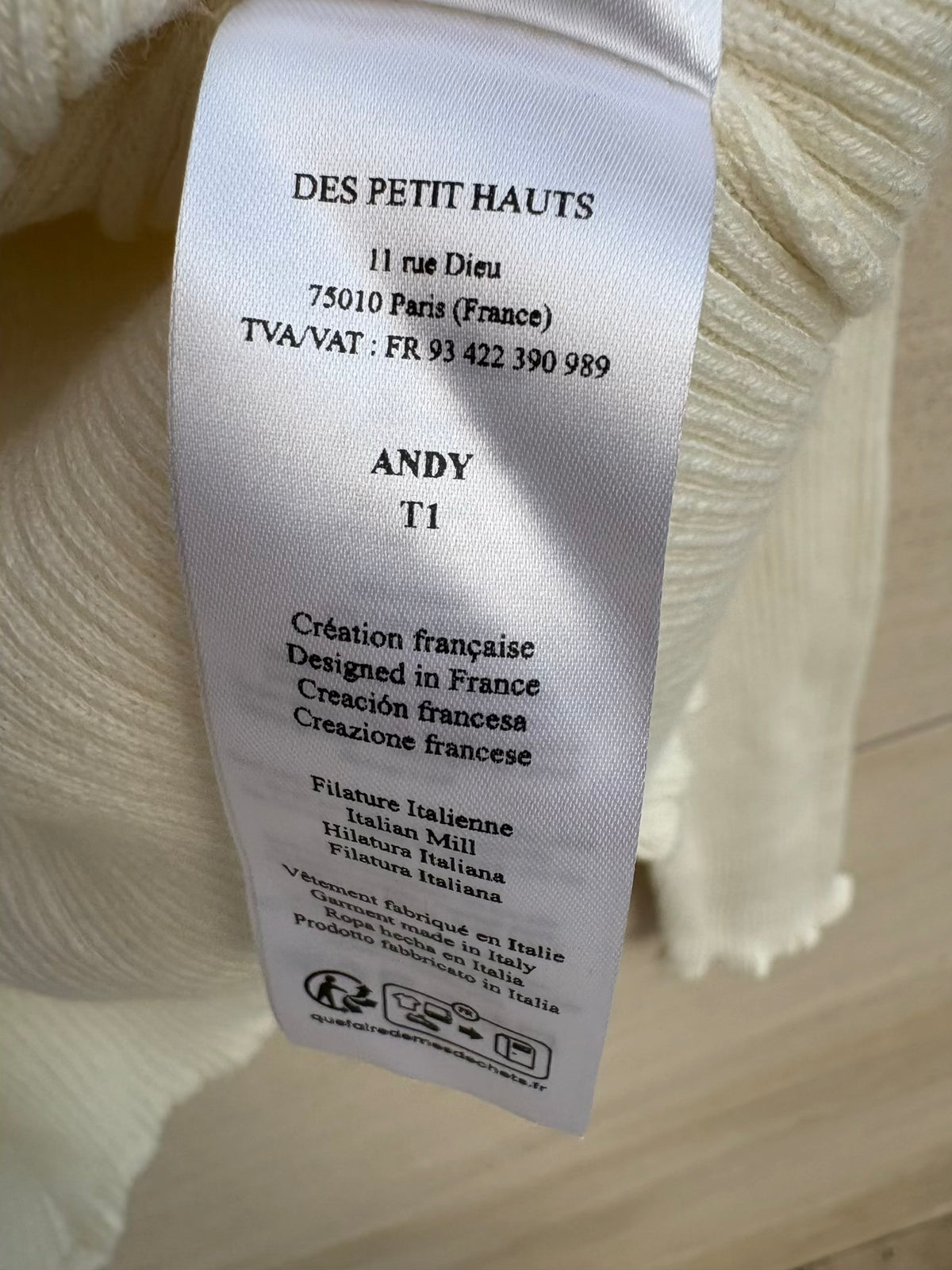 DES PETITS HAUTS . Jersey canalé color crudo mezcla